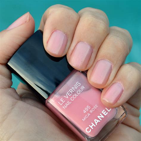 Chanel nail varnish colors